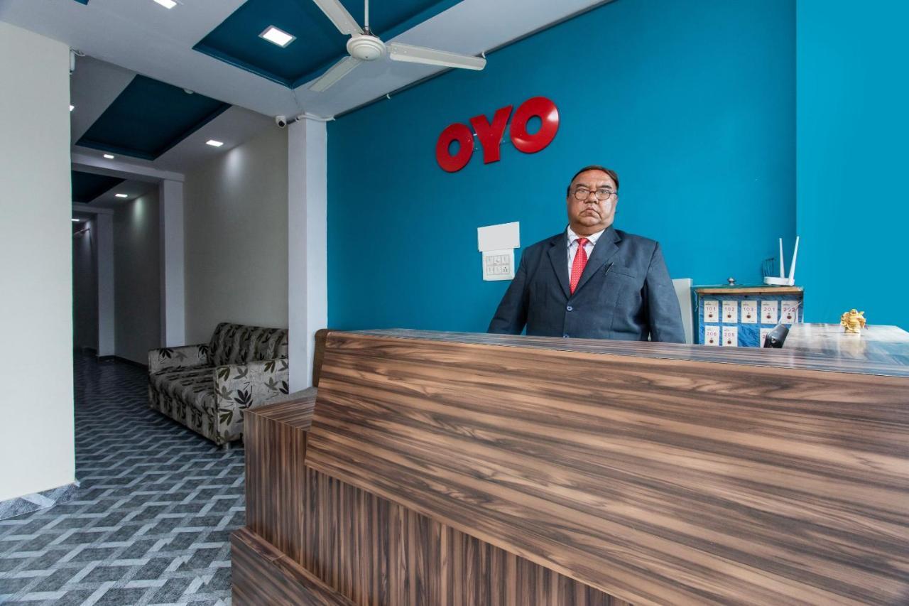 Oyo 24196 ホテル シュリーナート パレス ウッジャイン エクステリア 写真